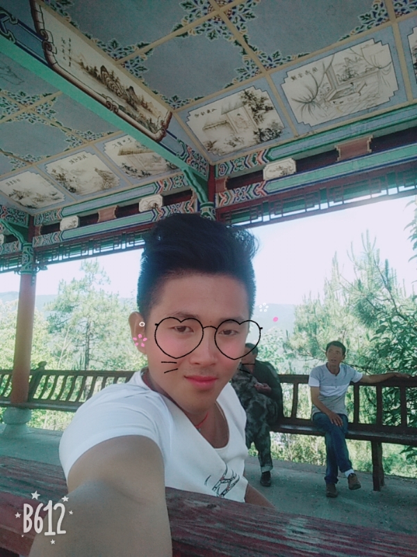 齊点的第一张照片--云南闪婚服务中心