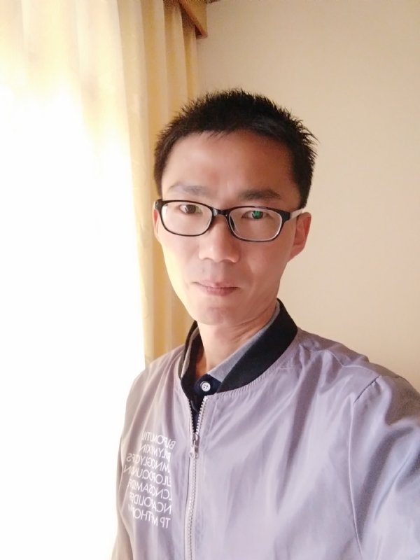 平凡的风的第二张照片--云南闪婚服务中心