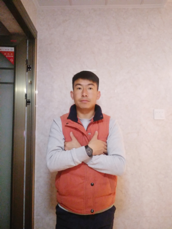 石林小伙的第一张照片--云南闪婚服务中心