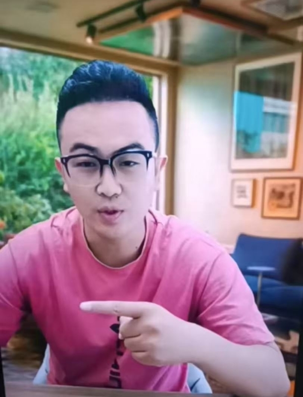 蒋先生的第一张照片--云南闪婚服务中心